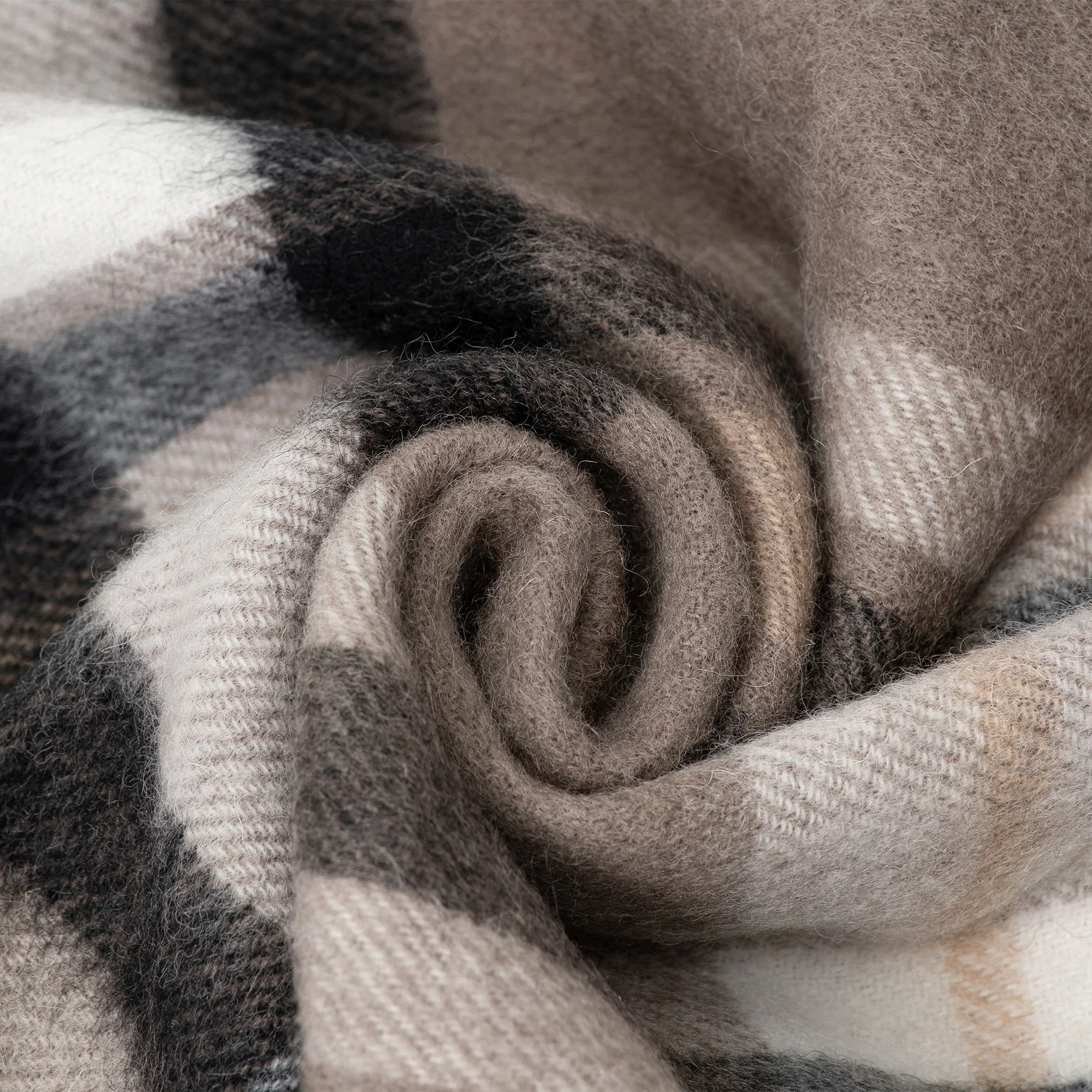 Australian Merino Wool Check Scarf II - Image 25