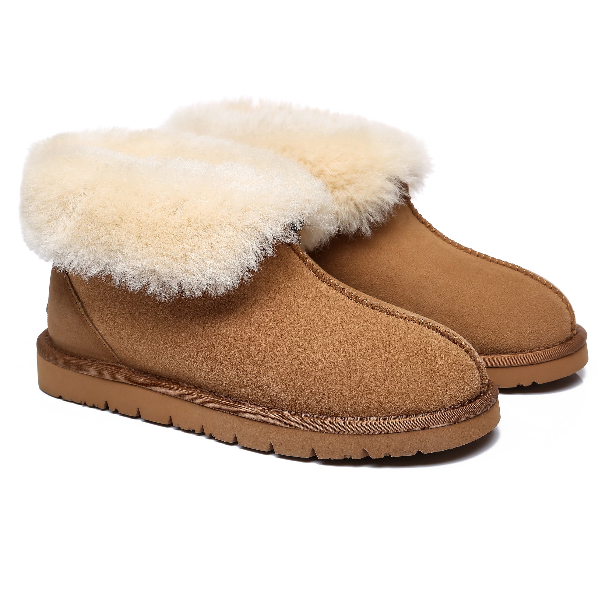 Classic Mallow Sheepskin UGG Slipper - Image 4