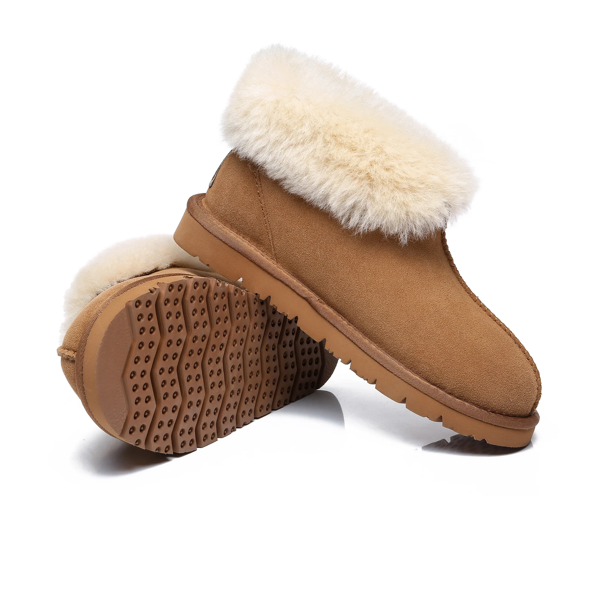 Classic Mallow Sheepskin UGG Slipper - Image 5