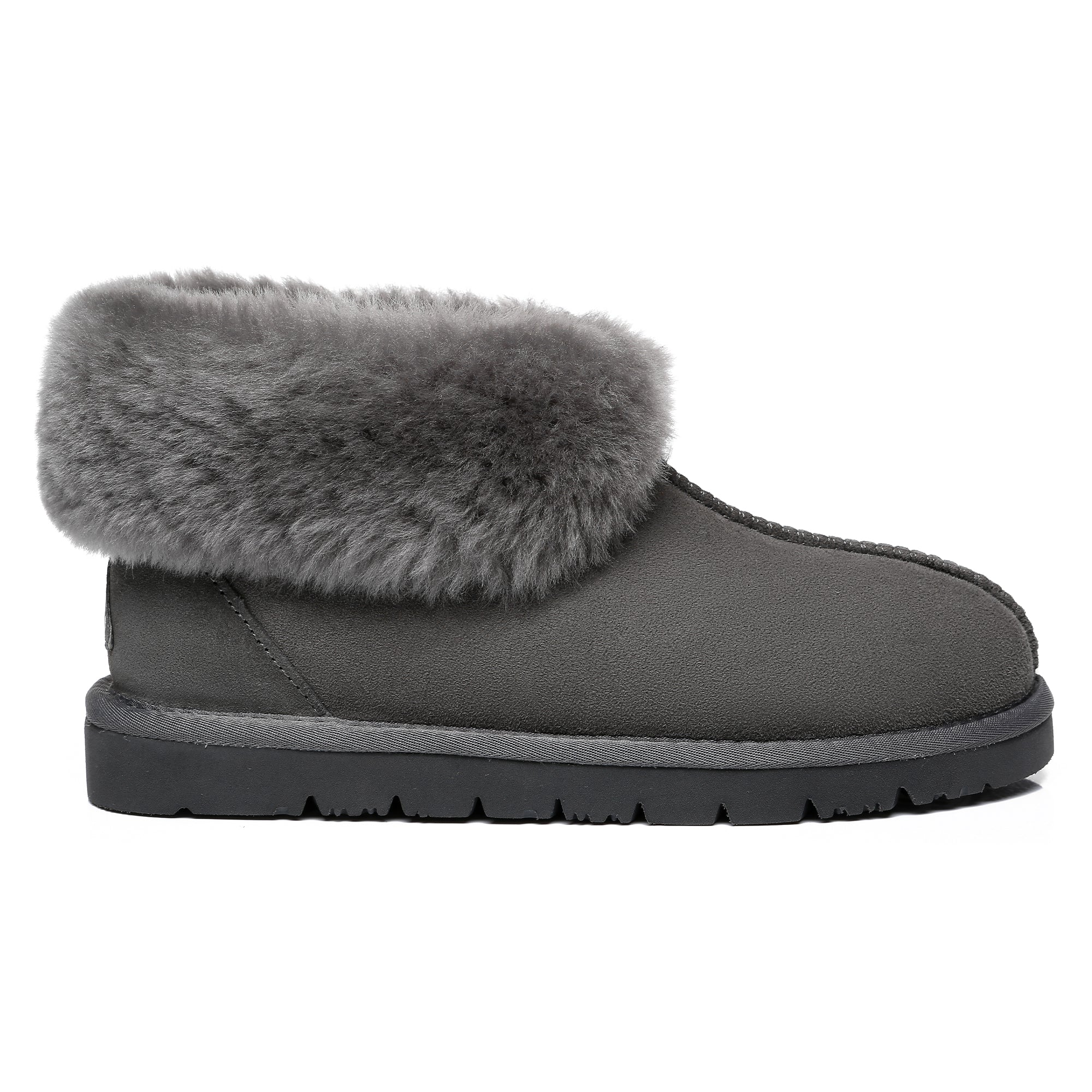 Classic Mallow Sheepskin UGG Slipper - Image 6