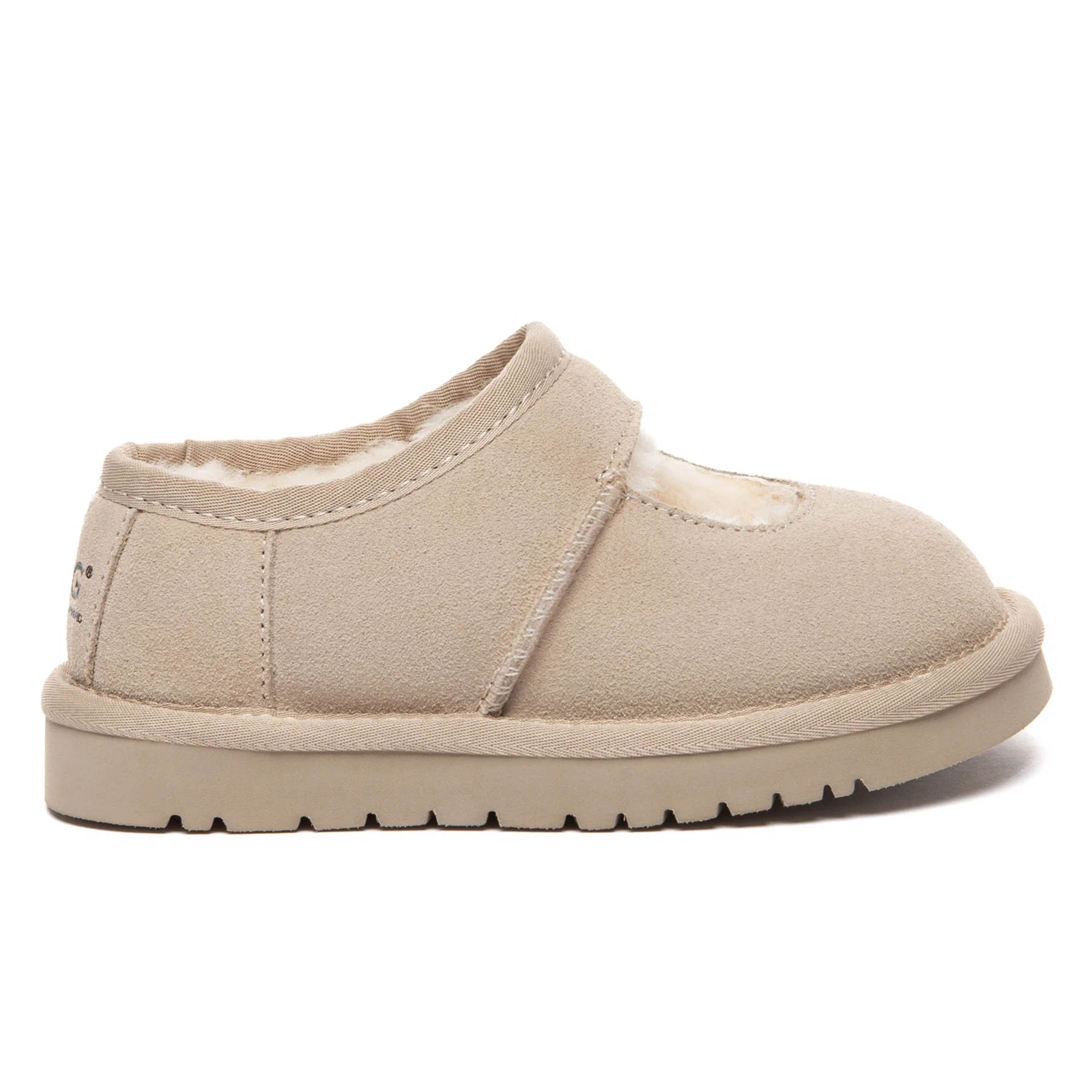 Kids Reveal UGG Platform Slippers - Image 6