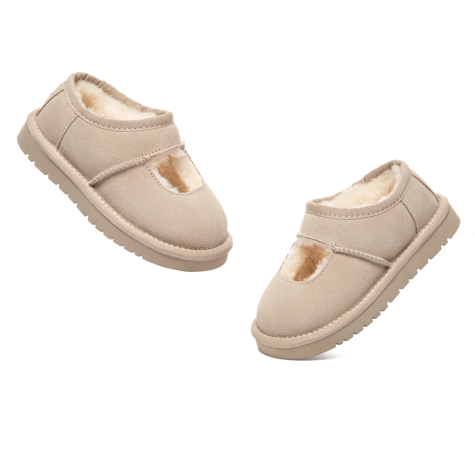 Kids Reveal UGG Platform Slippers - Image 9