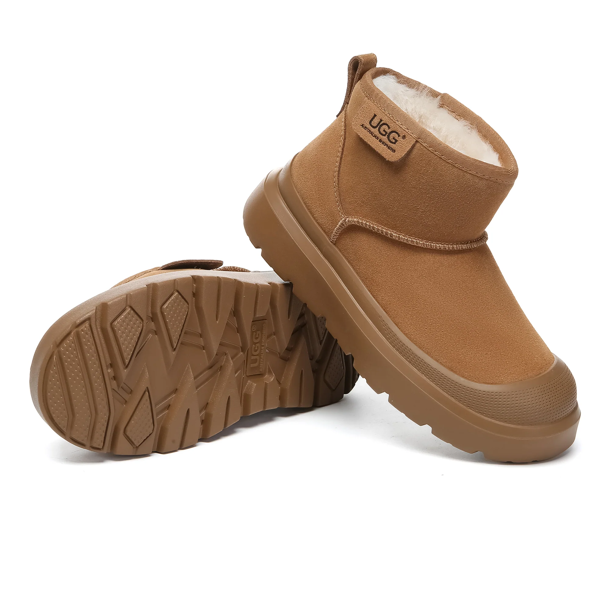 UGG Outdoor Mini Classic Platform Boots - Image 10