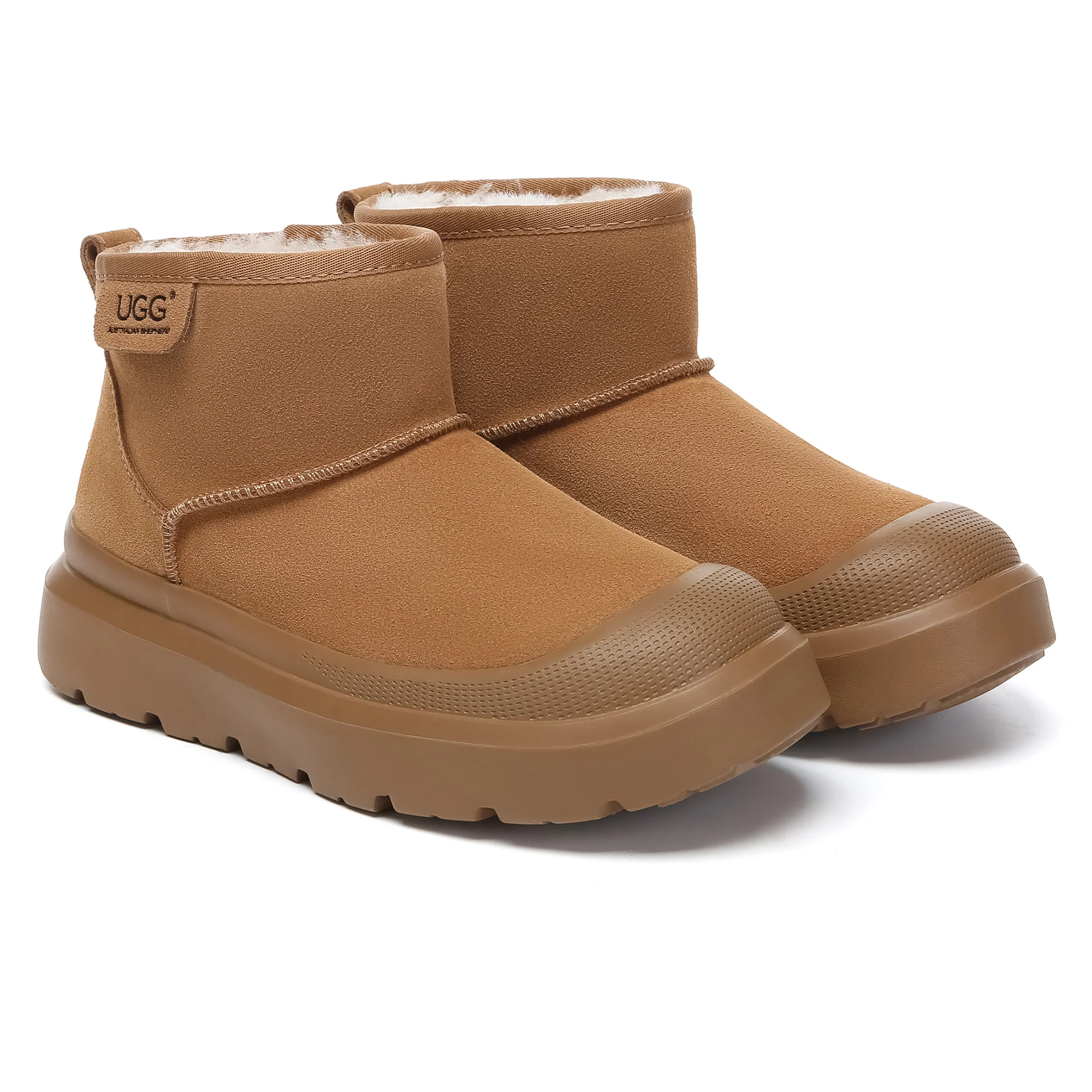 UGG Outdoor Mini Classic Platform Boots - Image 9
