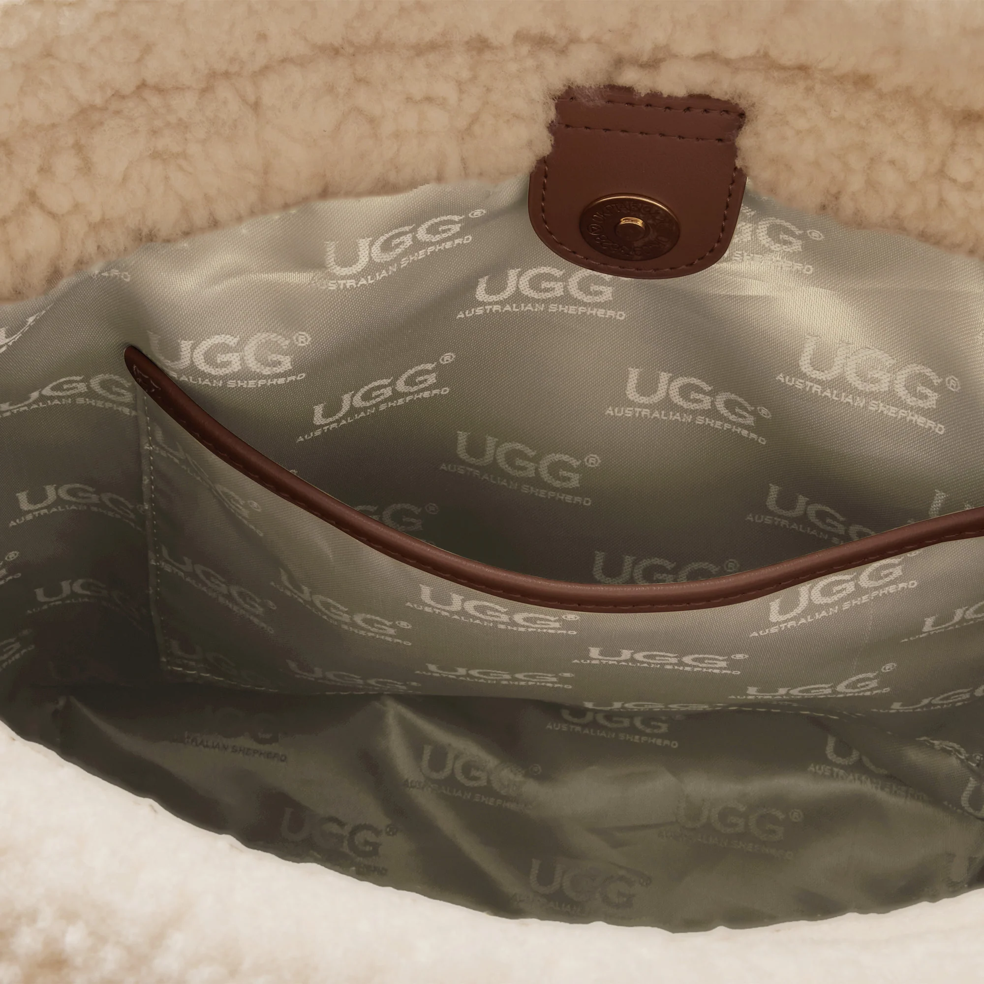 UGG Shearling Tote Bag - Image 10