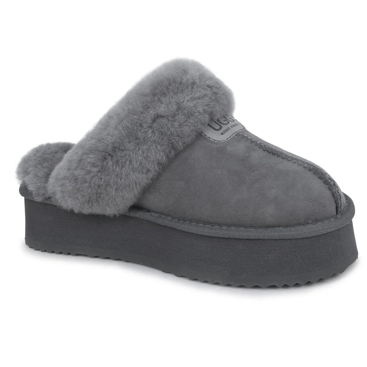 Willow Platform UGG Slippers - Image 10