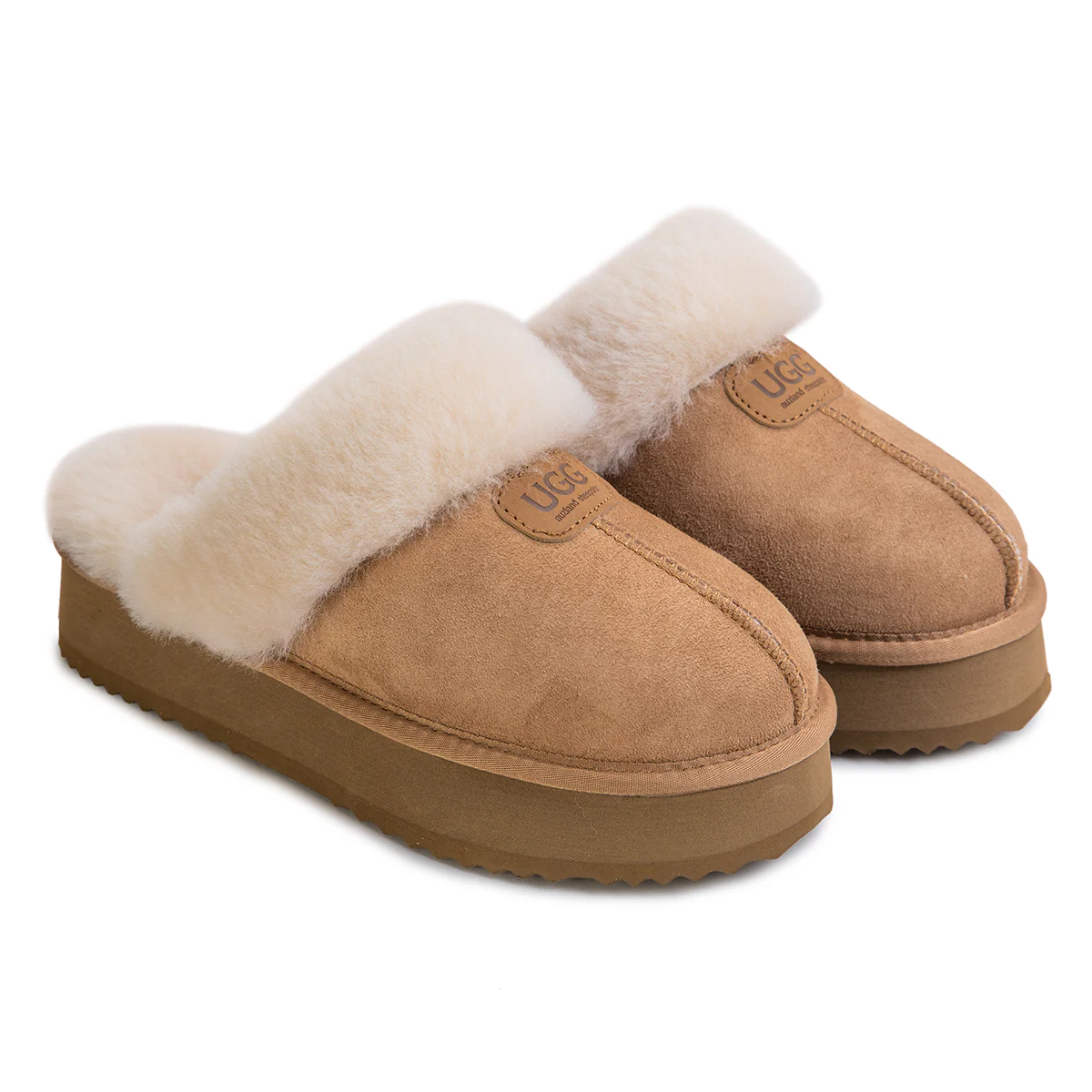 Willow Platform UGG Slippers - Image 4